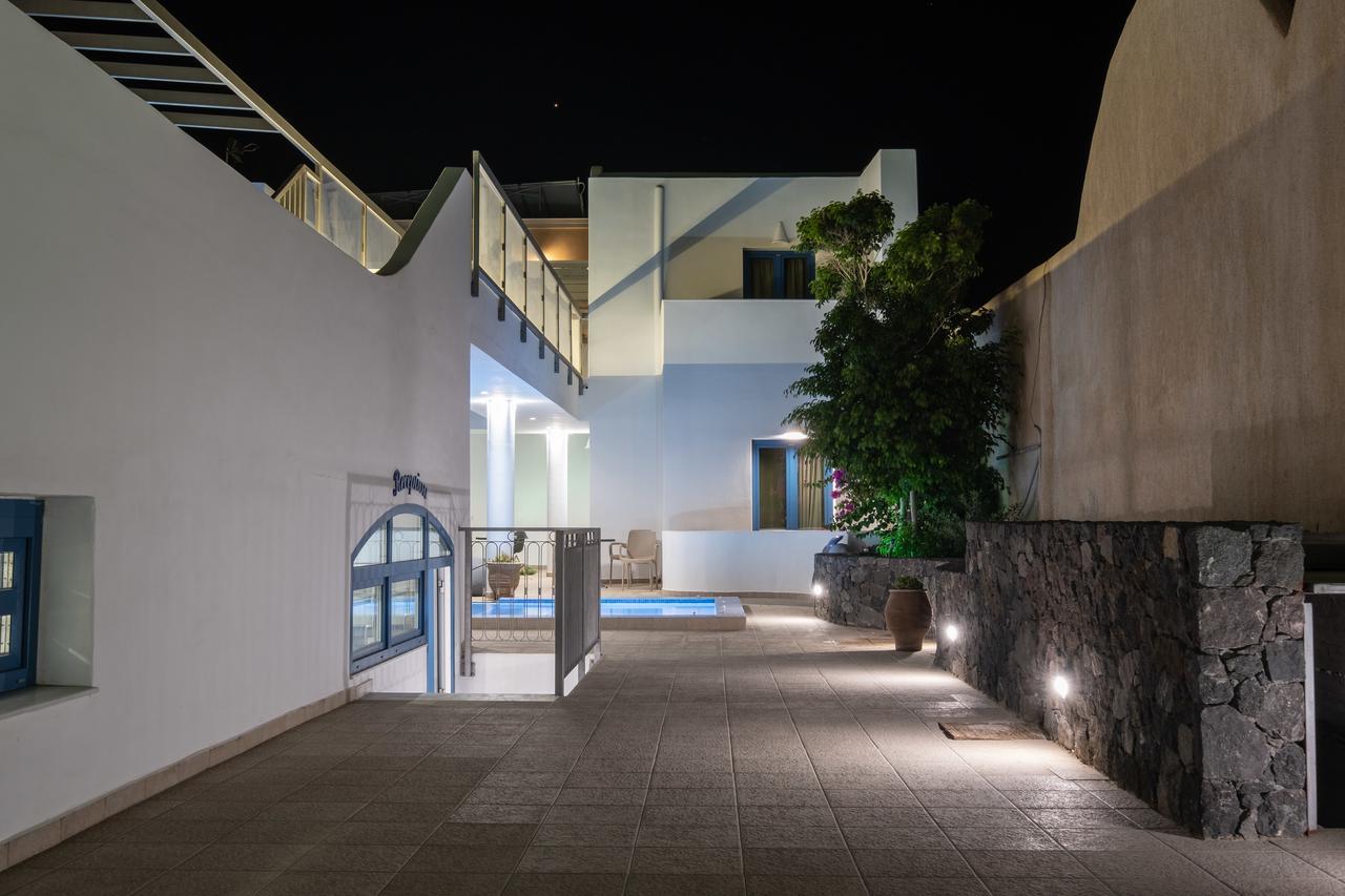 Aparthotel Tristhenia Perissa  Exterior foto