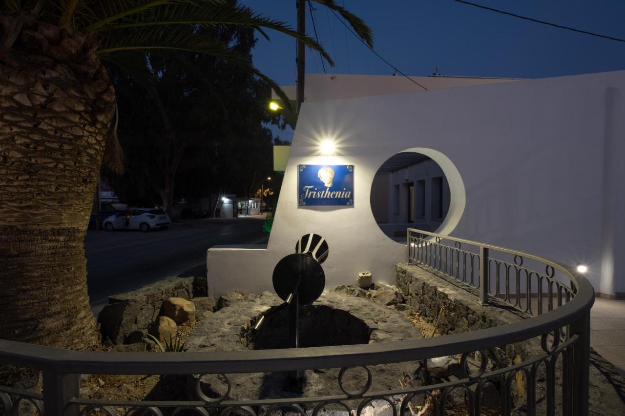 Aparthotel Tristhenia Perissa  Exterior foto